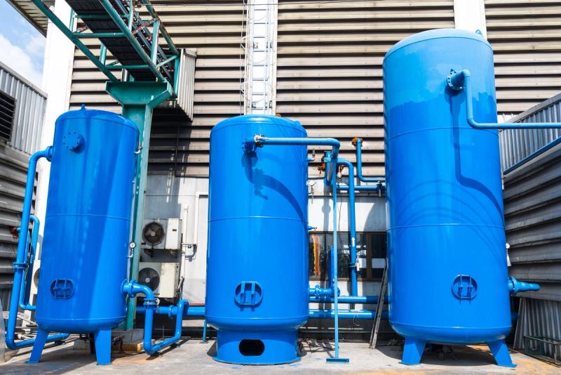 Tanks for compressed air