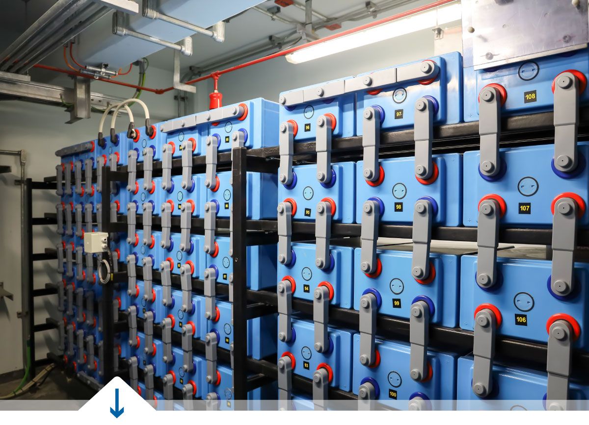 Read this battery basics guide to understand the different types of energy storage systems!